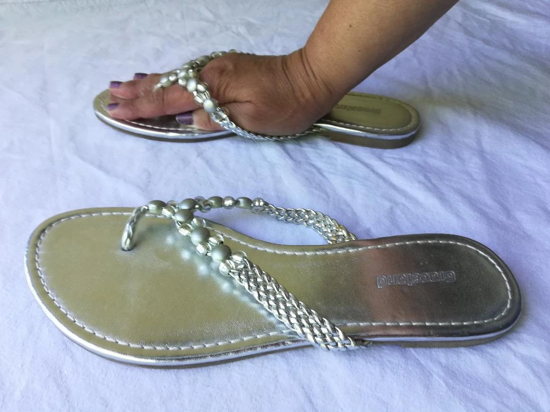 Sandalias entre dedos/Tongas plateadas con cuentas talla 38 - nuevas – photo 17
